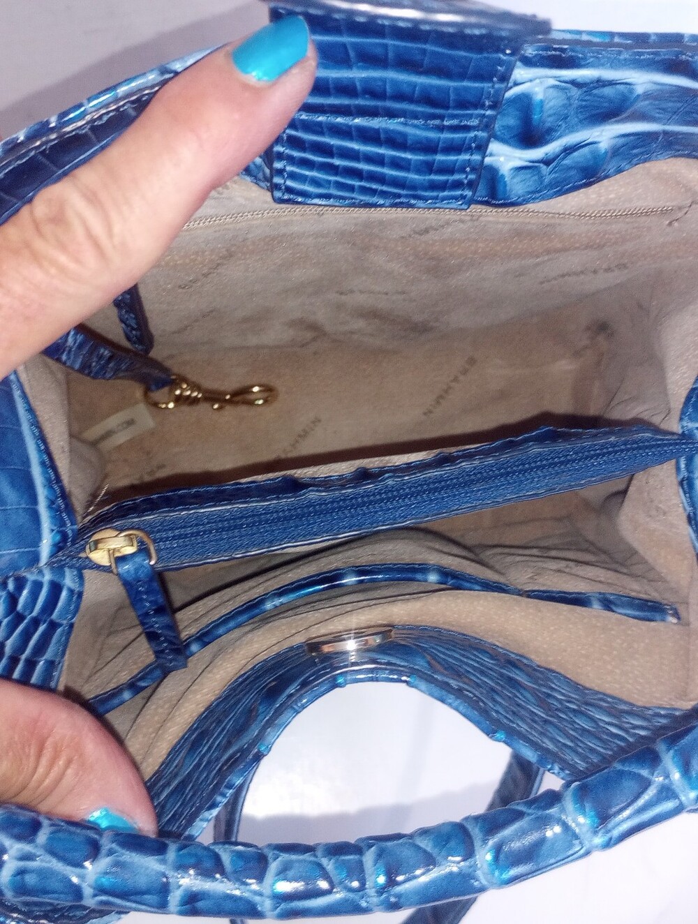 Brahmin Amelia Bucket Bag In Bluebonnet, Crocodile Embossed Leather Crossbody - Picture 9 of 9